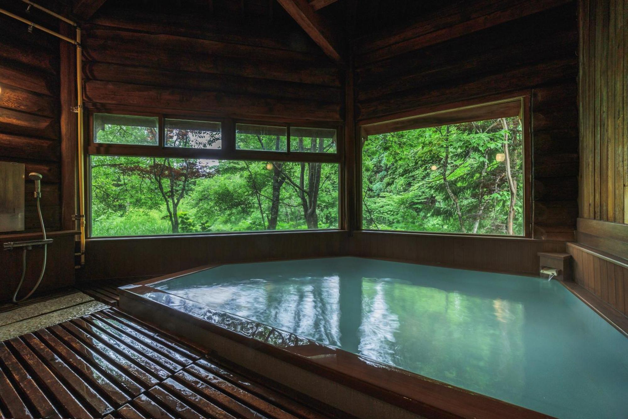 Takamiya Hammond Hotel 3*